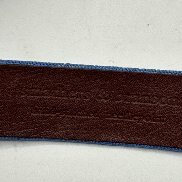 Smathers & Branson Women's Hand-stitched Needlepoint Starfish Cinch Belt - Picture 5 of 8